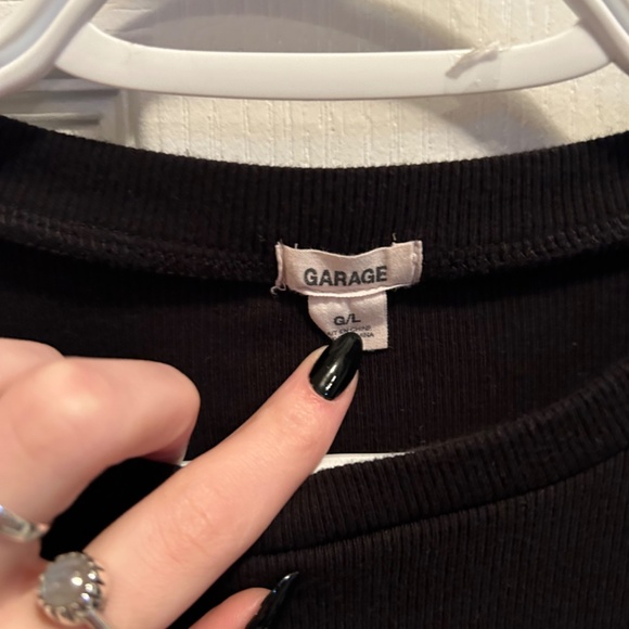 Garage Cropped Black Long Sleeve Top Women's Size Large - Picture 3 of 3